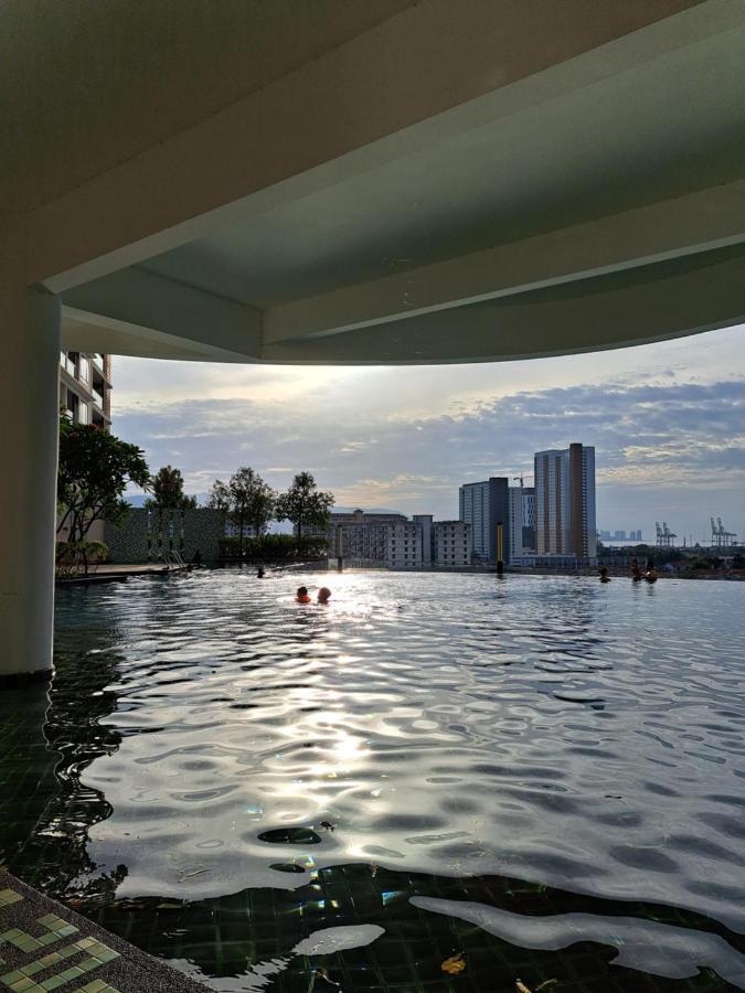 Woodsbury Suites Ikea House Butterworth Penang Extérieur photo
